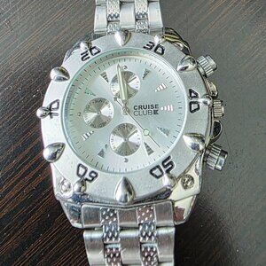 Sophisticated Brand New Cruise Club Quartz Men’s Watch⌚✨